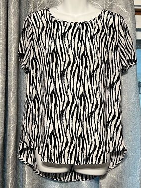 Premise Black and White Zebra Print Top